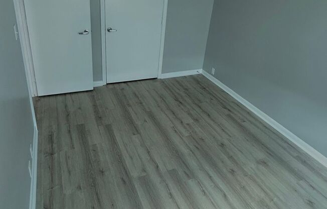 2 beds, 1 bath, 900 sqft, $1,150, Unit 5806-201