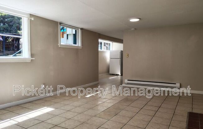 4121 W D ST