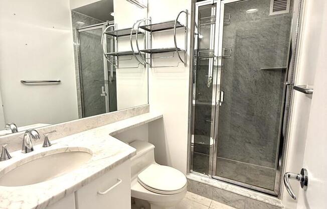 2 beds, 2 baths, 800 sqft, $6,000, Unit 710