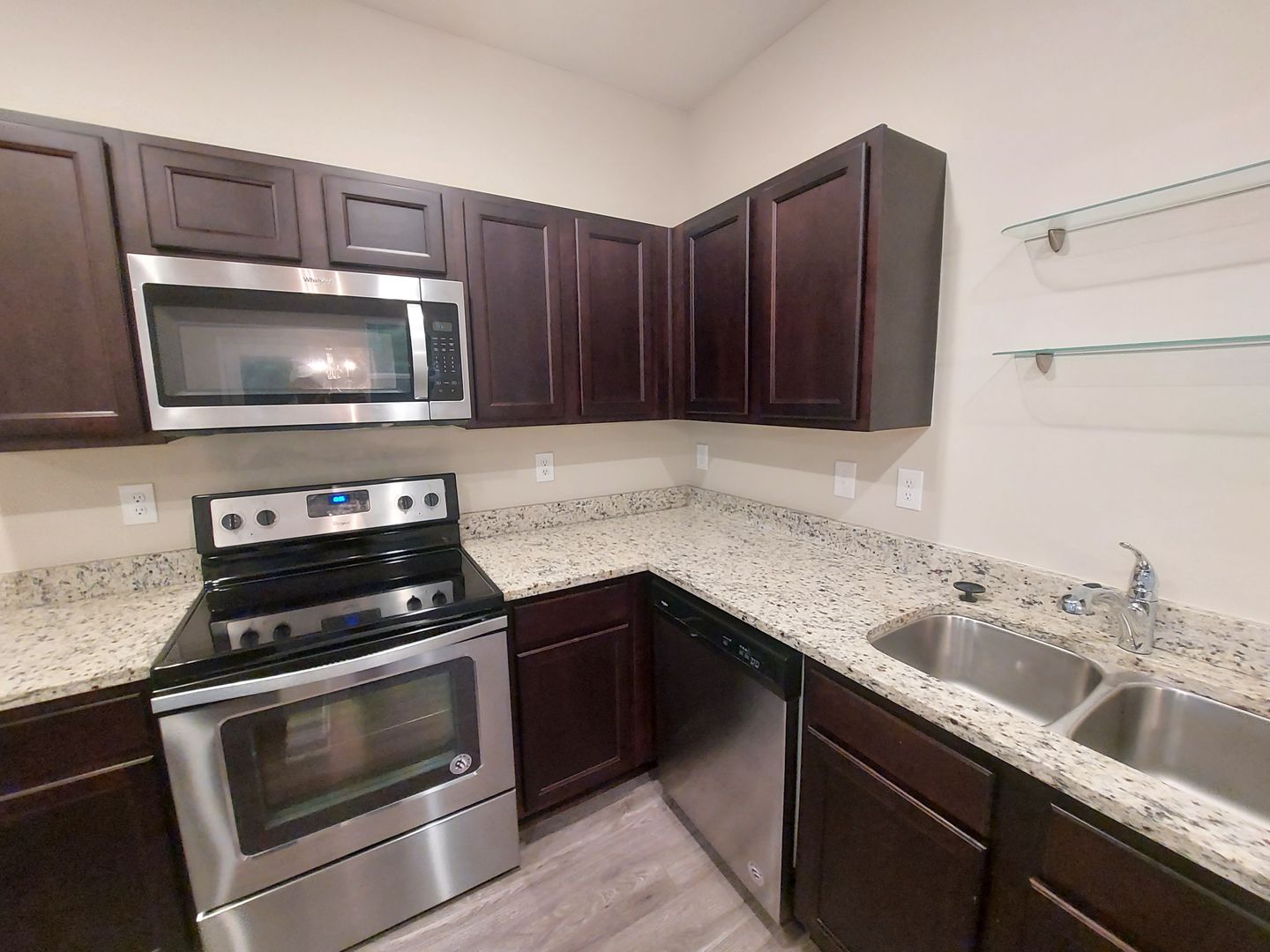 Newly Renovated Beautiful Townhome for Rent in Mableton