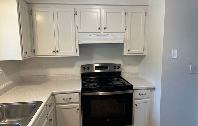 2 beds, 2 baths, $1,995