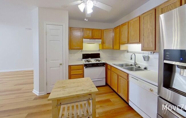 2611 IVORY RUN WAY