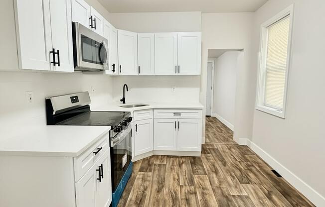 1855 E WESTMORELAND ST