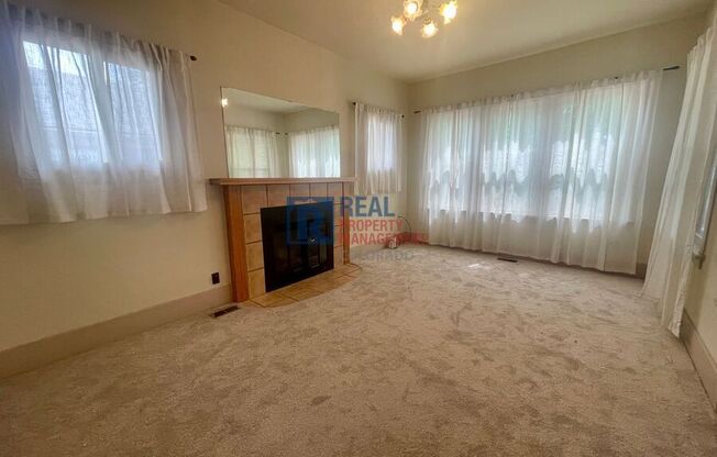 1416 W PIKES PEAK AVE
