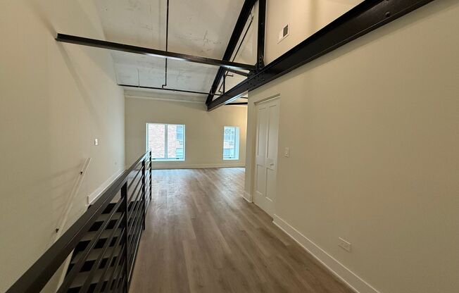 1 bed, 1.5 baths, 689 sqft, $3,395, Unit 204