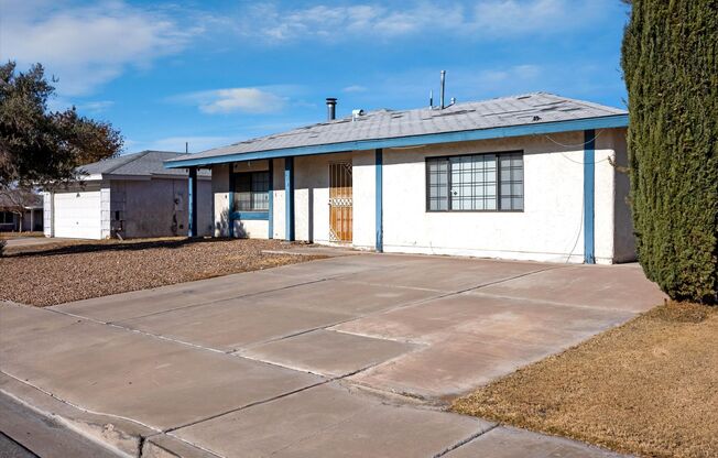 Single Story Pool Home in Henderson