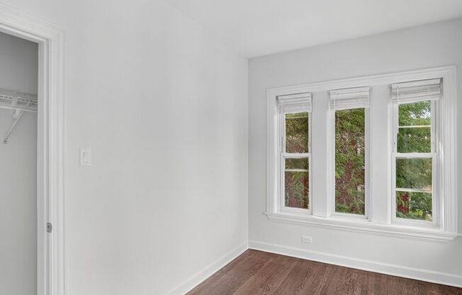 3 beds, 2 baths, 1,250 sqft, $2,600, Unit 6585-3
