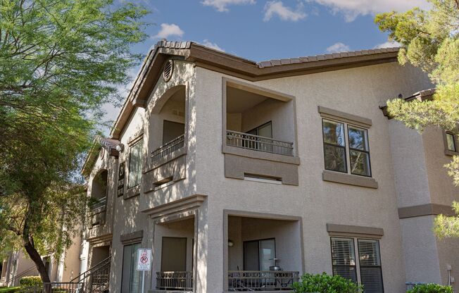 MOVE IN SPECIAL - 1st month HALF OFF!!!