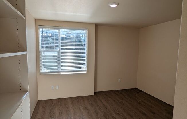 Studio, 1 bath, 160 sqft, $1,245, Unit 362