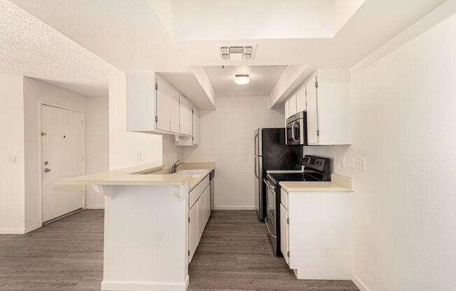 1 bed, 1 bath, $1,385, Unit # 156