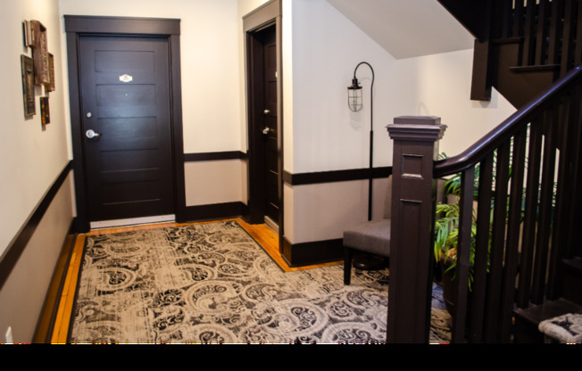 1 bed, 1 bath, 748 sqft, $1,010, Unit 907-404