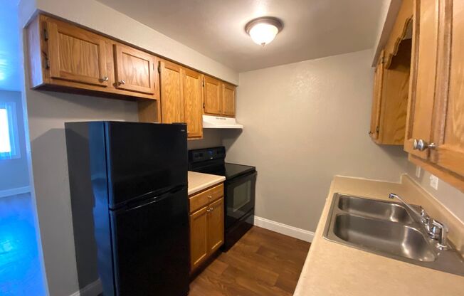 1 bed, 1 bath, 600 sqft, $675, Unit 6