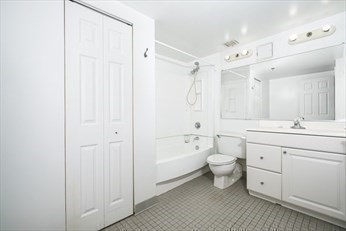 2 beds, 1.5 baths, 815 sqft, $3,200, Unit 414