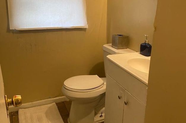14555 GREENLAWN
