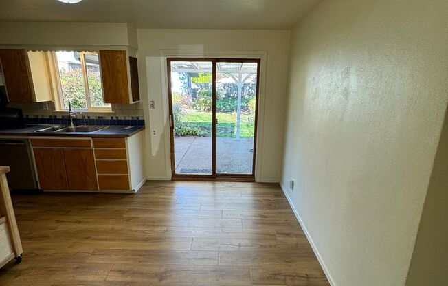 3 beds, 1 bath, $1,950