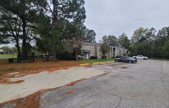 4651 Royal Ridge Dr.