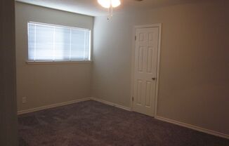 2 beds, 1 bath, 752 sqft, $695, Unit 207