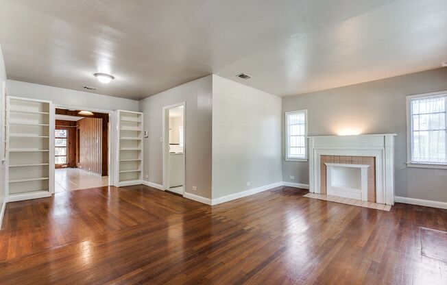 2-BEDROOM HOME IN MONTICELLO PARK