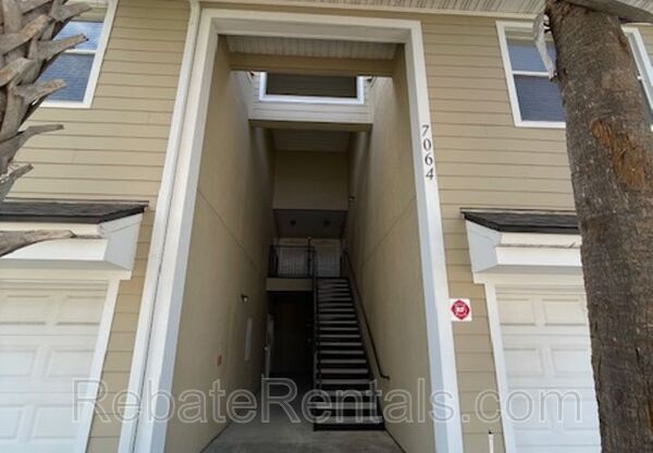 7064 DEER LDG CIR