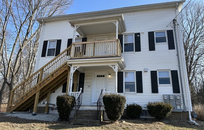 182 SMITH ST