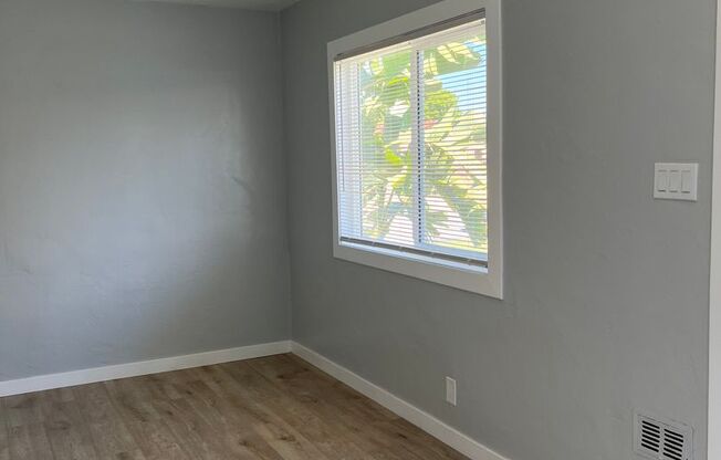 1 bed, 1 bath, 560 sqft, $2,250