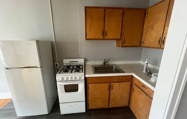 1345 Astor