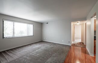 2 beds, 1 bath, $1,140, Unit Apt. 42