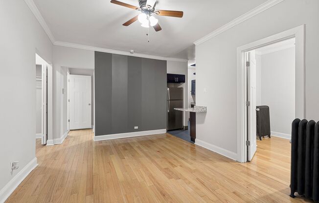 2 beds, 1 bath, 569 sqft, $2,200, Unit 6110-1W