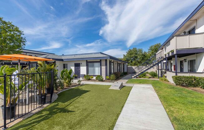 1 bed, 1 bath, 800 sqft, $2,025, Unit 16
