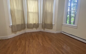 104 JEWETT AVE