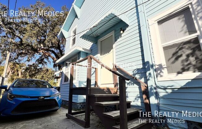 35 Hill Avenue unit 2