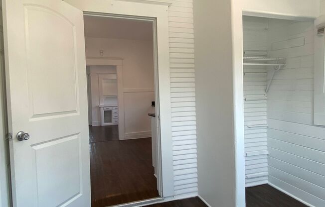 Two Bed, One Bath Apartment Located Downtown