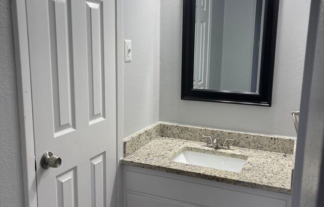 Studio, 1 bath, 483 sqft, $799