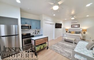 1 bed, 1 bath, $1,095, Unit (Detached Casita)