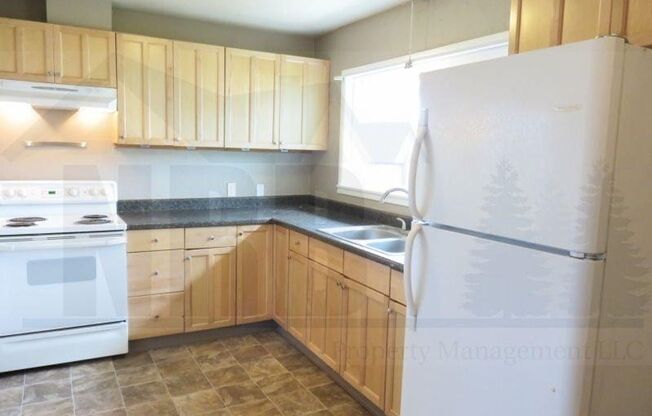 Beautiful Updated 3 Bedroom Rambler in University Place! $500.00 Move in Credit.