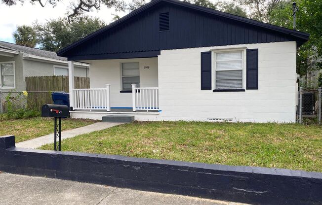 Fully Renovated 3-Bedroom Concrete Block Home in Tampa!