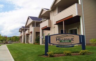 108-Hillsdale Plaza Apartments