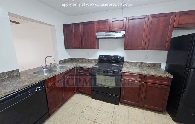 2 beds, 2 baths, 850 sqft, $2,100, Unit 3-202