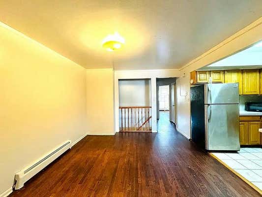 3 beds, 1 bath, 1,100 sqft, $3,400