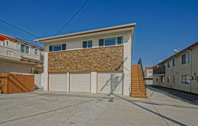 2307 Carnegie Lane