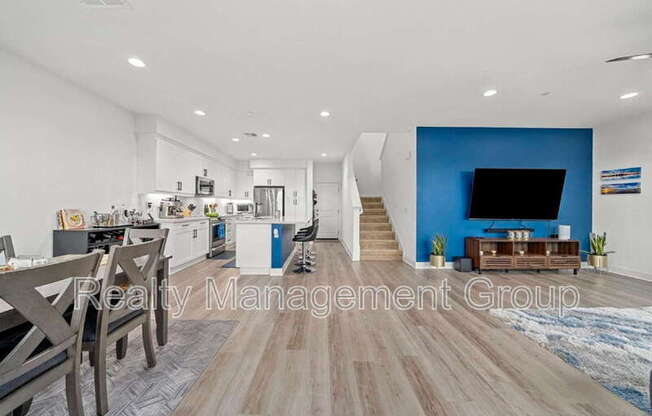 8714 ARUBA LN