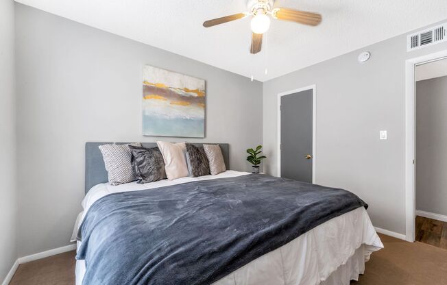 3 beds, 2 baths, 1,150 sqft, $1,395, Unit 135