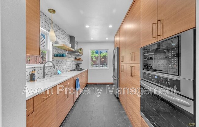 2330 SE 53 AVE