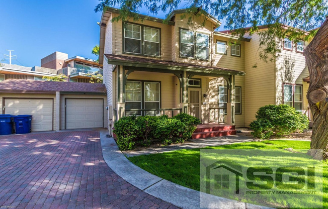 942 S ASH AVE