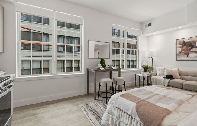 Studio, 1 bath, 675 sqft, $1,575