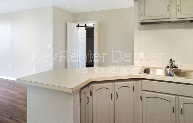 1 bed, 2 baths, 816 sqft, $1,600, Unit 808