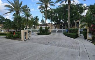 14621 Balgowan Rd th 102-3 MIAMI LAKES, FL 33016