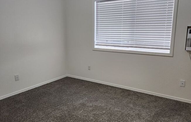 1 bed, 1 bath, 635 sqft, $1,050, Unit F