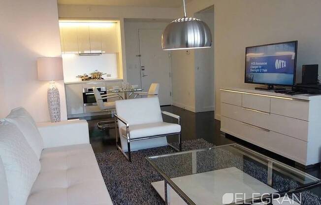1 bed, 1 bath, 732 sqft, $5,700, Unit 46D