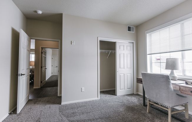 3 beds, 2 baths, 1,242 sqft, $1,750, Unit 4201-308